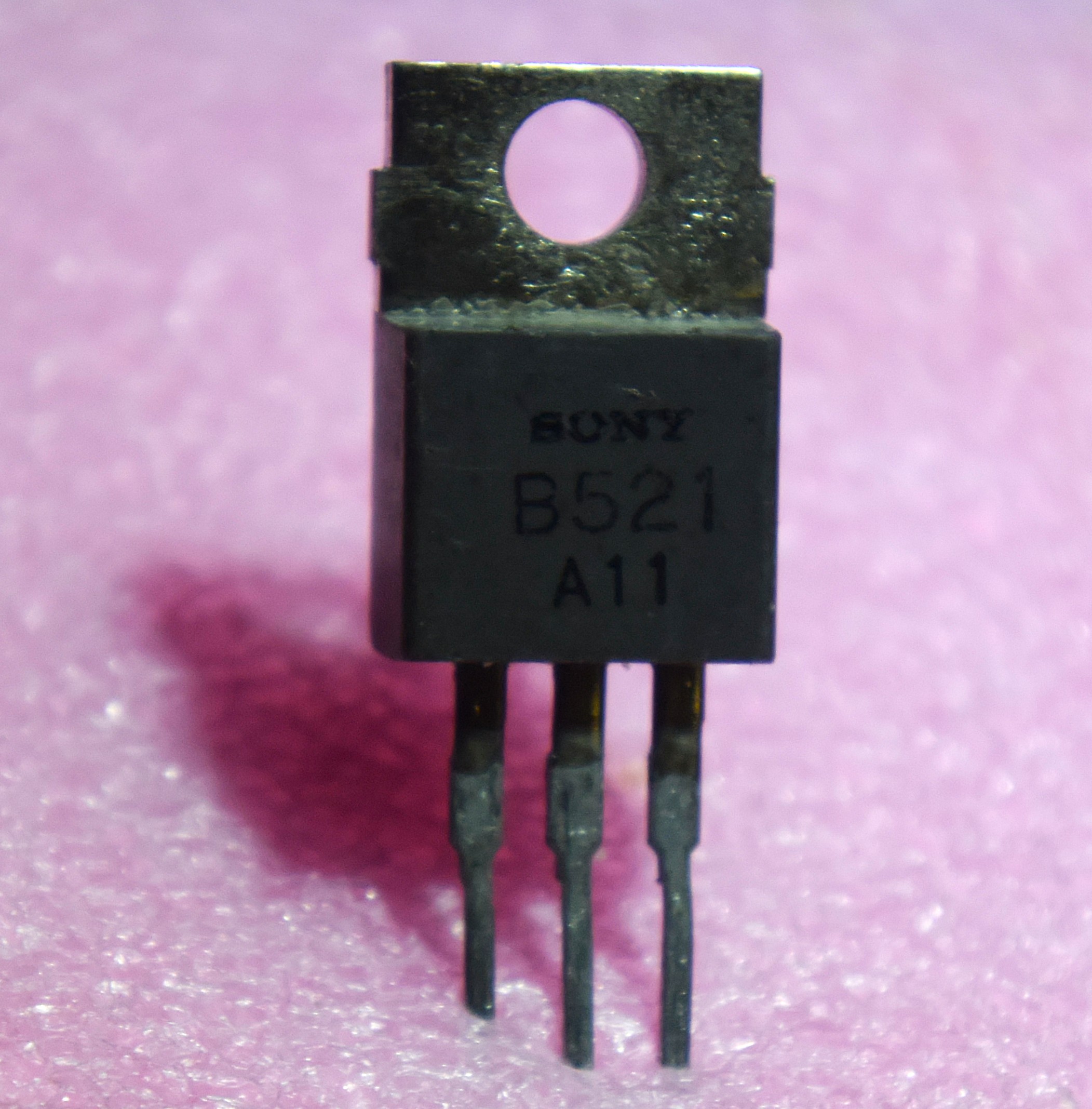 2SB521　SONY　TO220