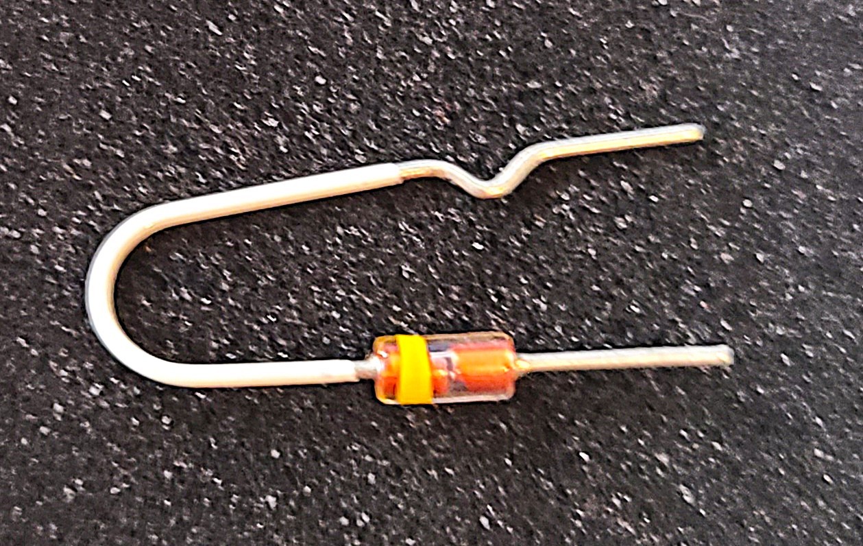 1S2473VE   脚フォーミング 　100個セット価格