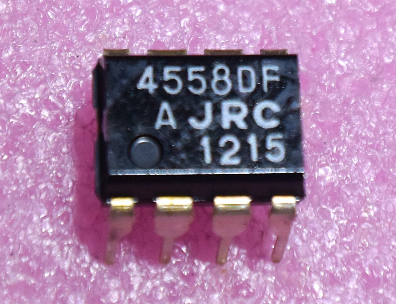 NJM4558DFA　DIP-8pin