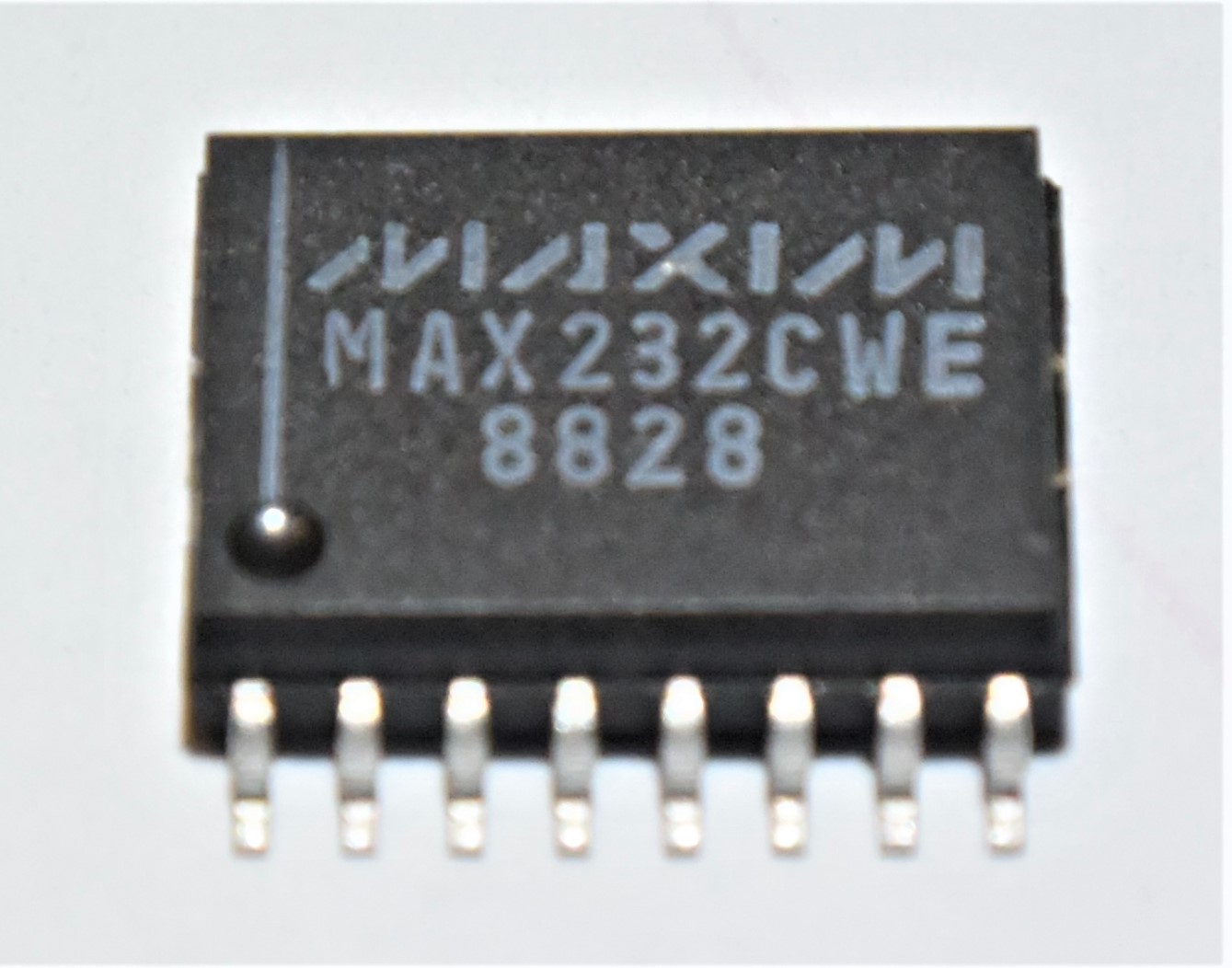 MAX232CWE　SOIC-16