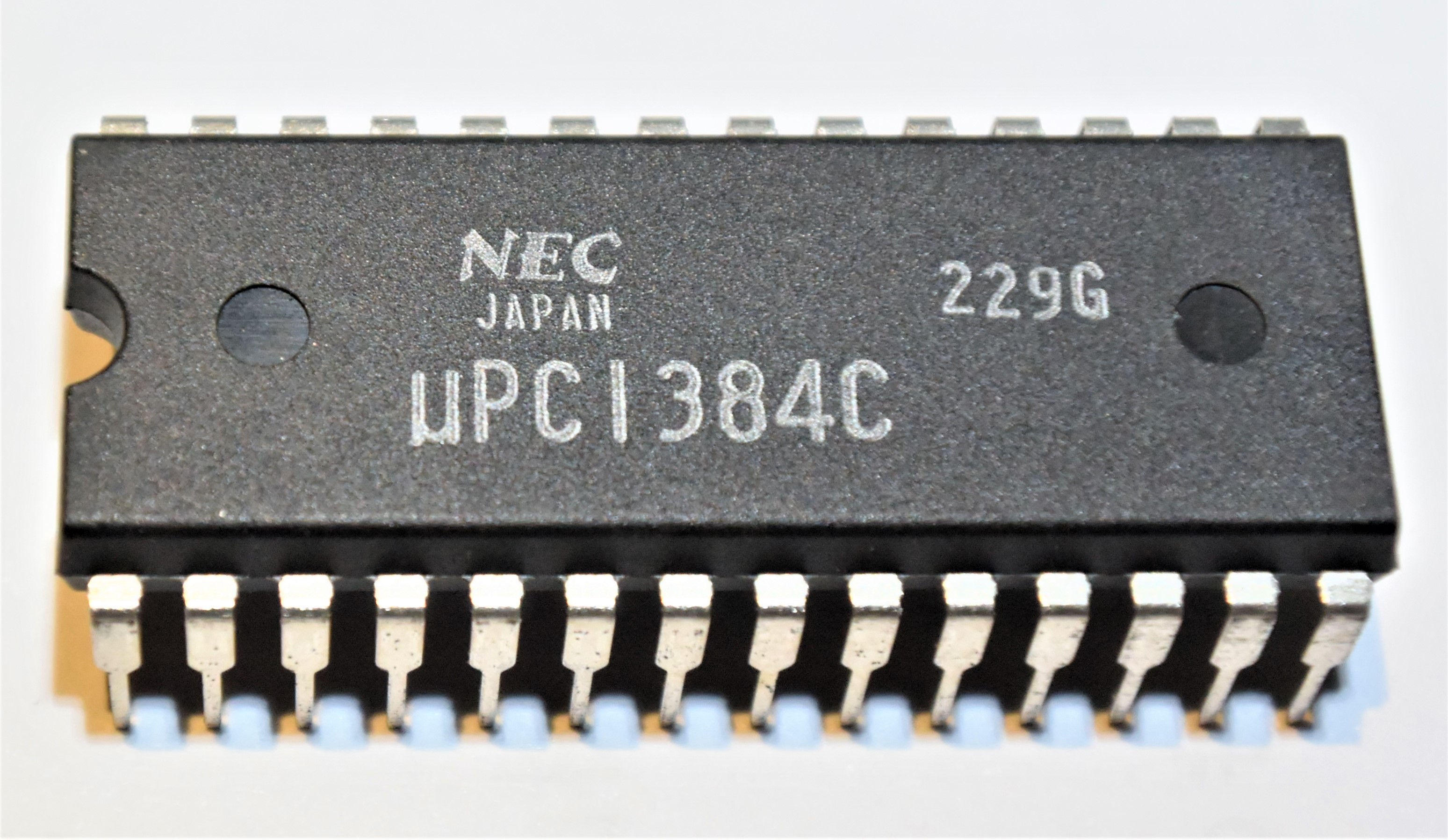 UPC1384C