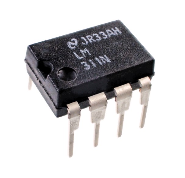 LM311N　　　コンパレータ IC