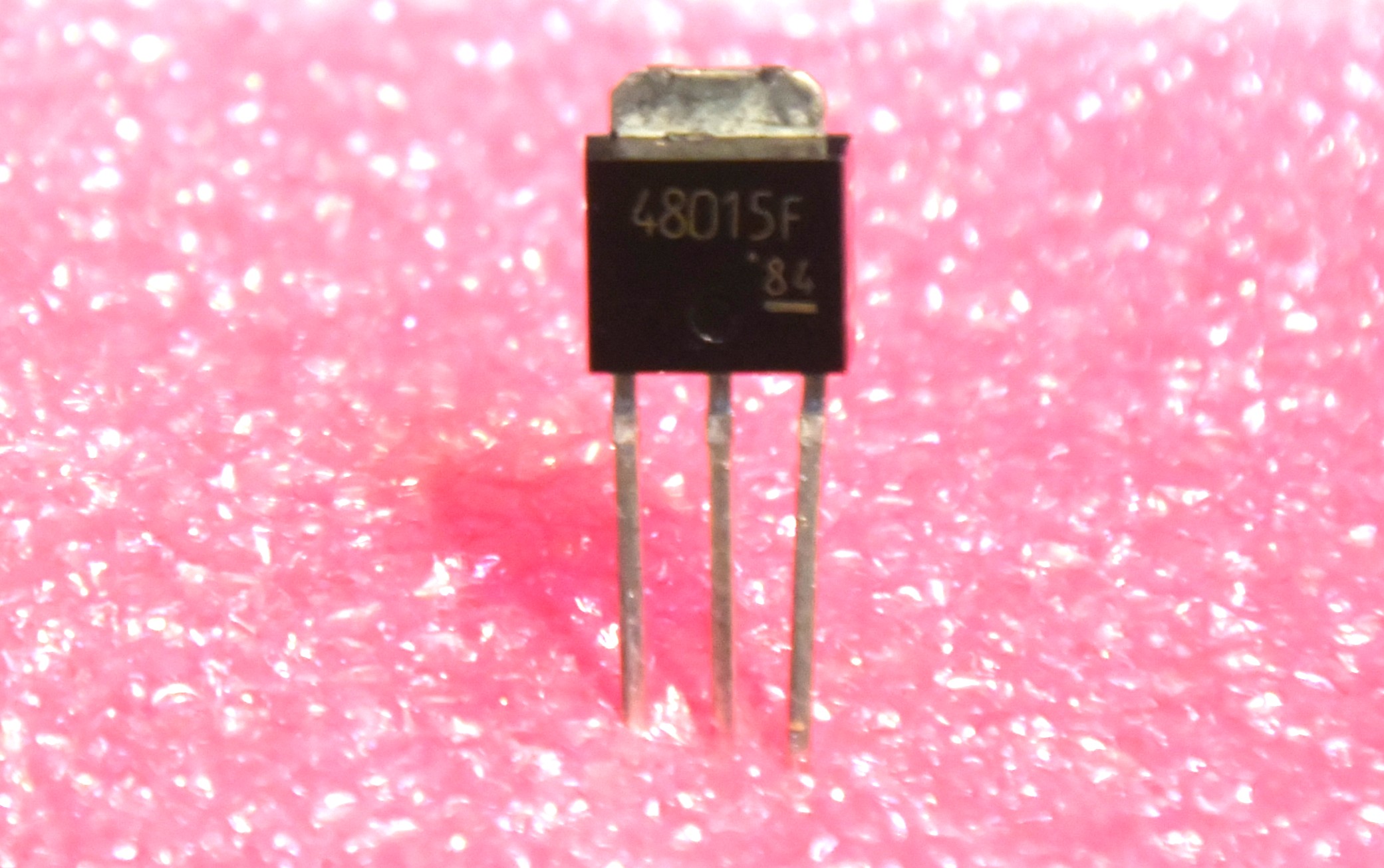 TA48015F　　低ドロップ