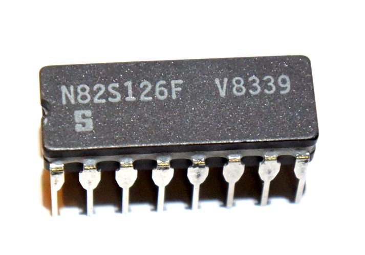 N82S126F     シグネ