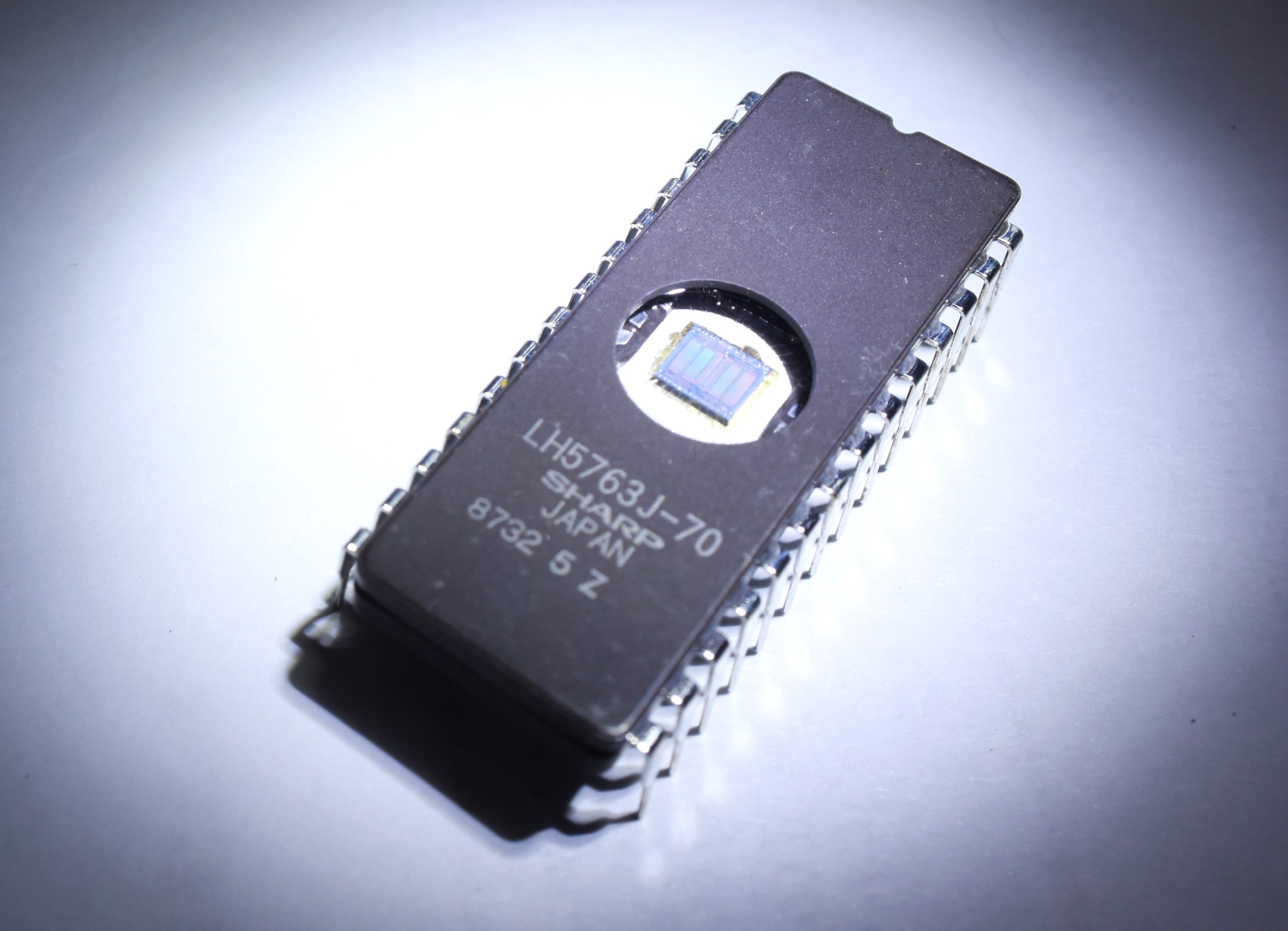LH5763J-70　UV PROM  8Kx8