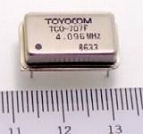 クリスタルオシレ−タ　 4.1940ＭHz　7050A　長方形4端子