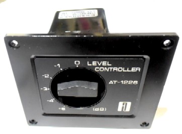 AT1226-01　　LEVEL　CONTROLLER  0～-6（Db）8Ω