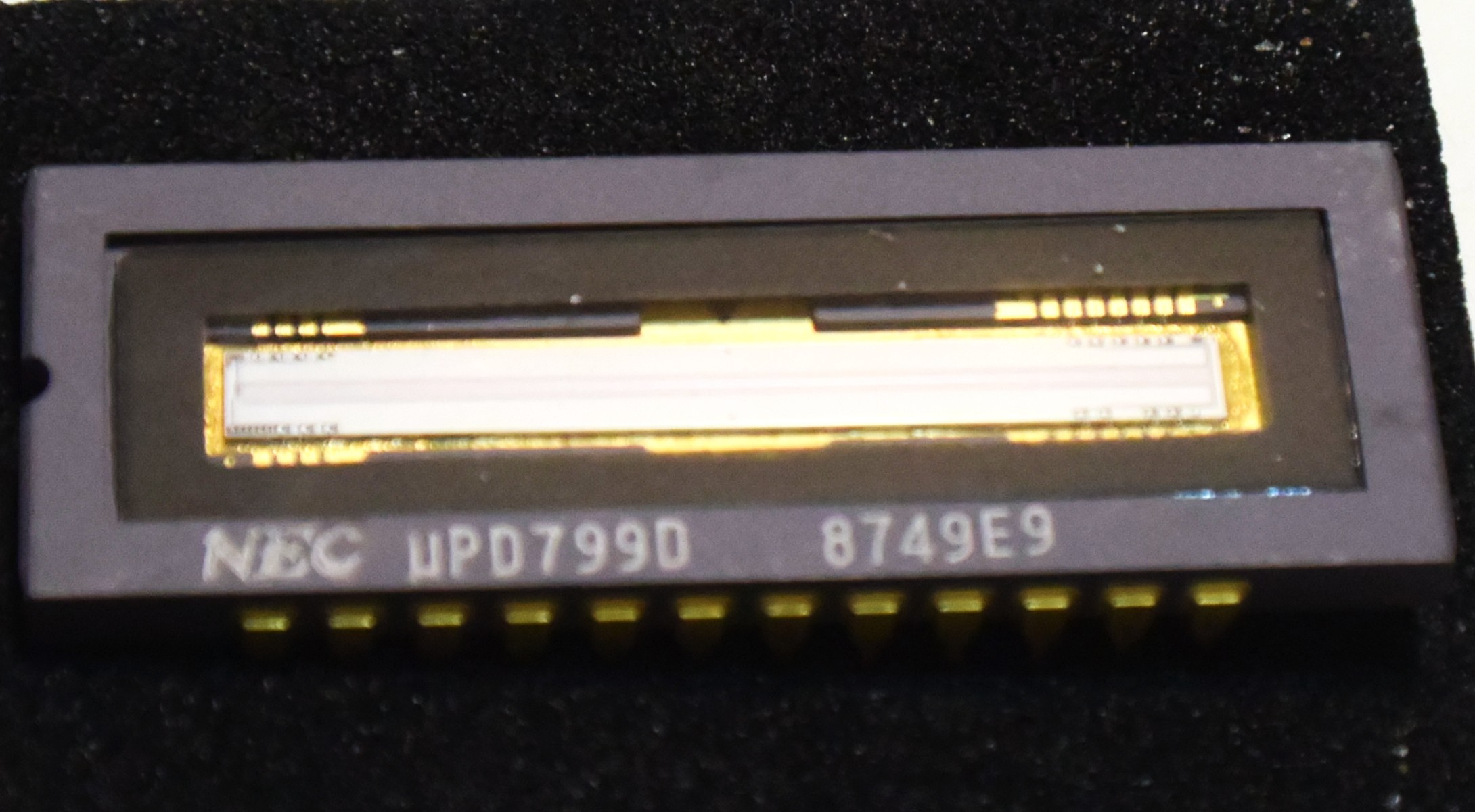 UPD799D
