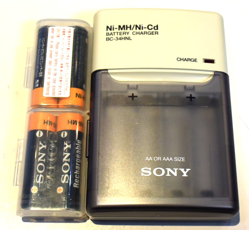 BC-3HML　SONY　充電器+Ni-MH 1.2V-1400mA/4本(1組)